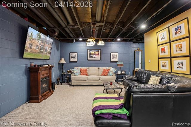 6144 Venice Drive, Commerce Twp, MI 48382