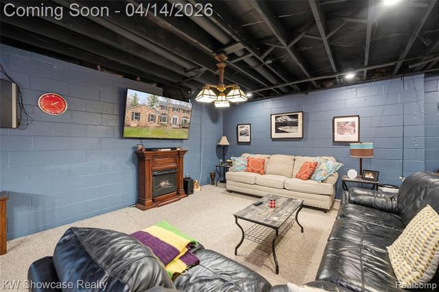 6144 Venice Drive, Commerce Twp, MI 48382