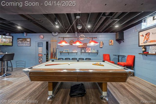 6144 Venice Drive, Commerce Twp, MI 48382