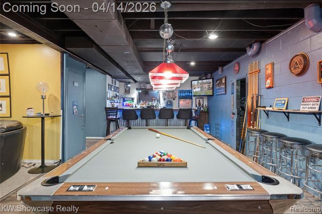 6144 Venice Drive, Commerce Twp, MI 48382