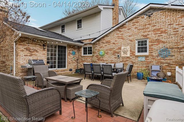 6144 Venice Drive, Commerce Twp, MI 48382