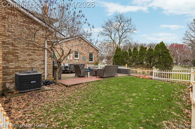 6144 Venice Drive, Commerce Twp, MI 48382