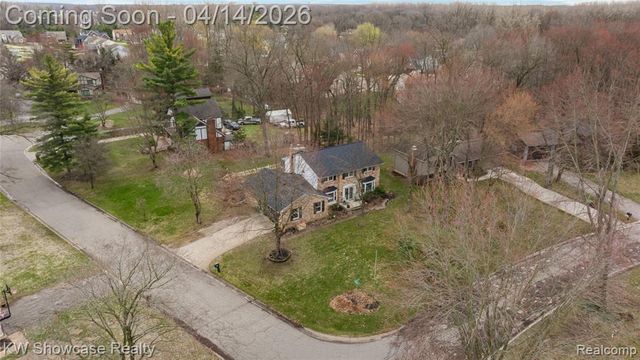 6144 Venice Drive, Commerce Twp, MI 48382