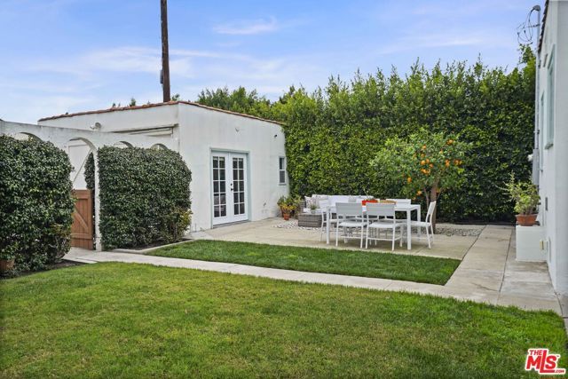 2043 W 41st Drive, Los Angeles, CA 90062