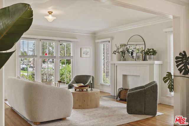 2043 W 41st Drive, Los Angeles, CA 90062