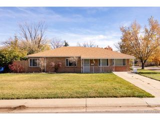 702 Scranton Ct, Aurora, CO 80011