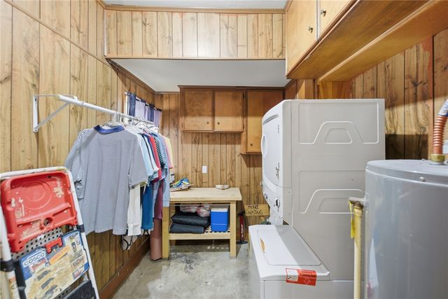 1703 South Day Street, Brenham, TX 77833