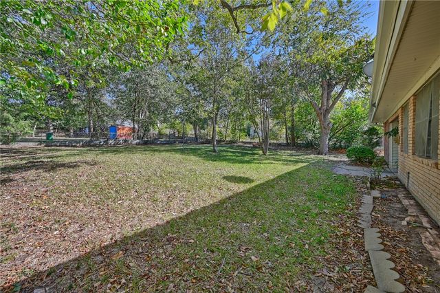 1703 South Day Street, Brenham, TX 77833