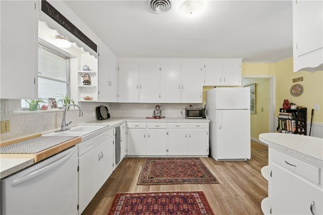 1703 South Day Street, Brenham, TX 77833