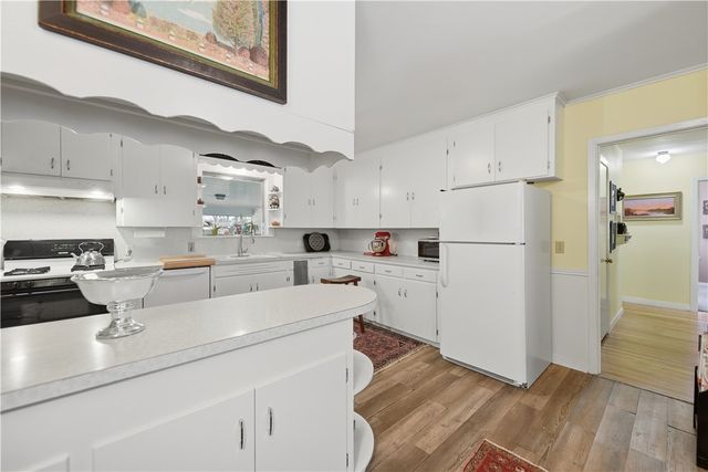 1703 South Day Street, Brenham, TX 77833