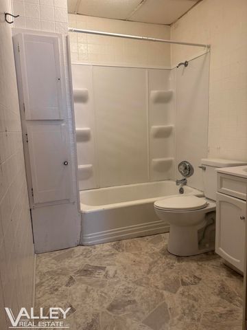 3326 Court Street, Saginaw, MI 48602