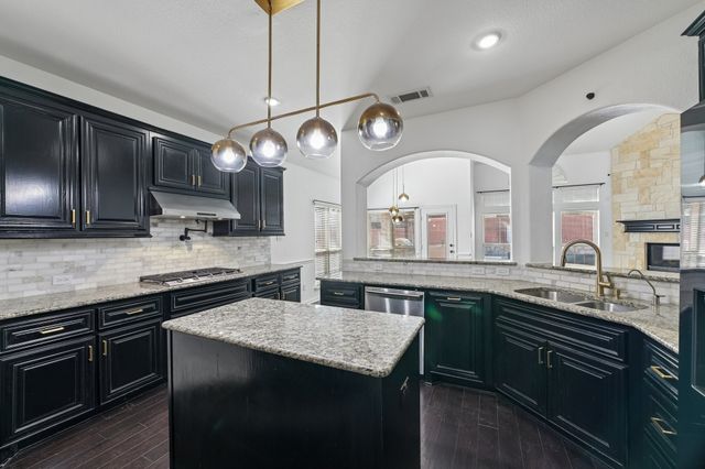 720 Yarrow Street, Little Elm, TX 75068