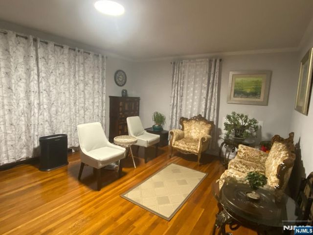 520 4th Street 1st Fl, Palisades Park, NJ 07650
