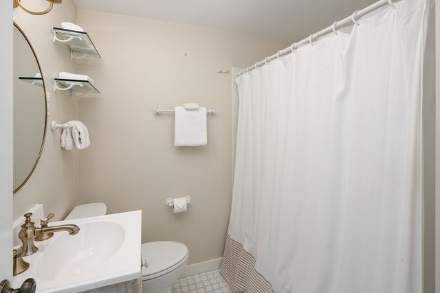 8 Jackson 0, Newbury, MA 01951