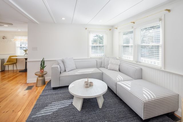 8 Jackson 0, Newbury, MA 01951
