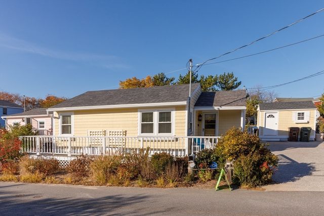 8 Jackson 0, Newbury, MA 01951