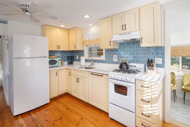 8 Jackson 0, Newbury, MA 01951