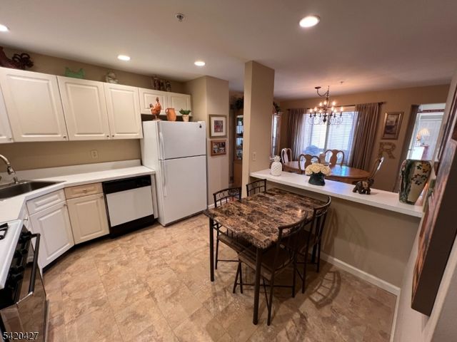 6 Buchanon Ct, West Orange Twp., NJ 07052