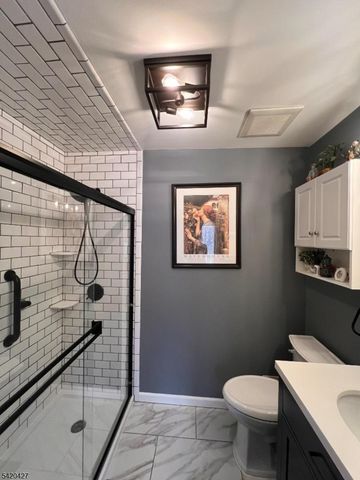 6 Buchanon Ct, West Orange Twp., NJ 07052