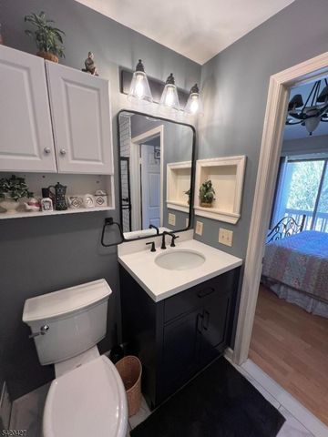 6 Buchanon Ct, West Orange Twp., NJ 07052