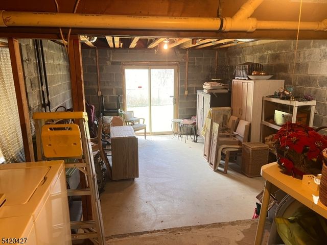 6 Buchanon Ct, West Orange Twp., NJ 07052