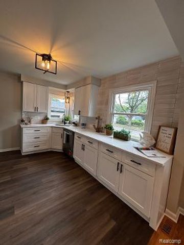 29824 Hathaway Street, Livonia, MI 48150