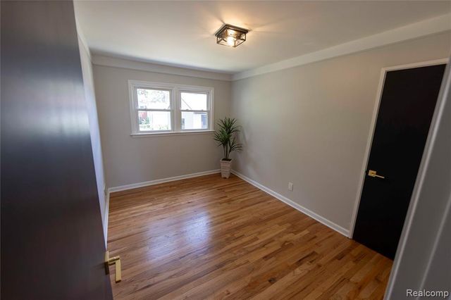 29824 Hathaway Street, Livonia, MI 48150