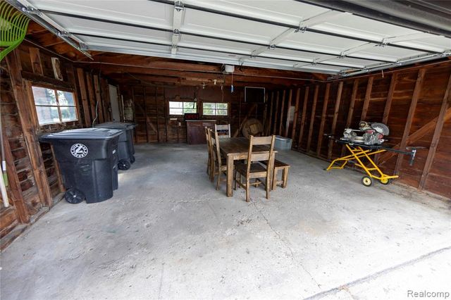 29824 Hathaway Street, Livonia, MI 48150