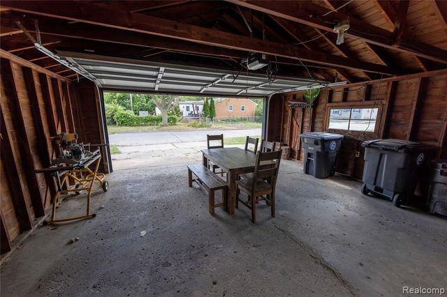 29824 Hathaway Street, Livonia, MI 48150