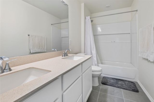 18501 Spotted Eagle LN, Elgin, TX 78621