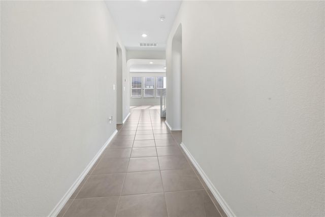 18501 Spotted Eagle LN, Elgin, TX 78621