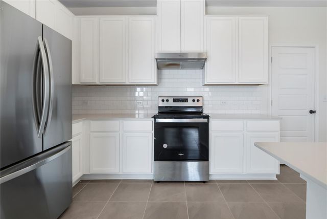 18501 Spotted Eagle LN, Elgin, TX 78621