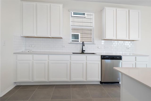 18501 Spotted Eagle LN, Elgin, TX 78621