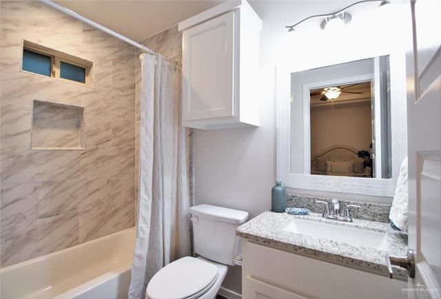 1502 Deer Hills 3, Edinburg, TX 78541