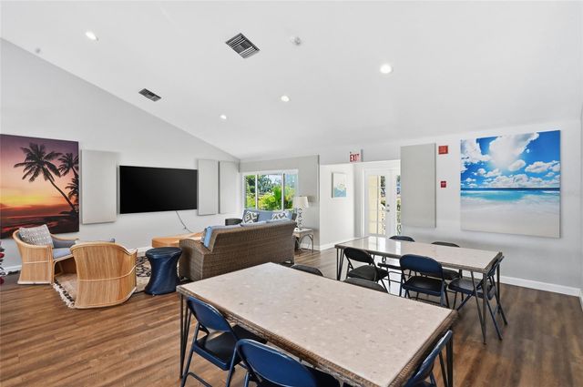 321 108TH STREET W 120, Bradenton, FL 34209