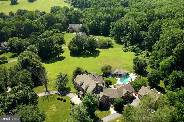 42 CLOUDS WAY, Hockessin, DE 19707