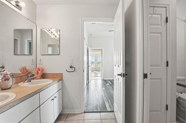 13706 ARTESA BELL DRIVE, Riverview, FL 33579