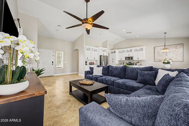 10202 E JUANITA Avenue, Mesa, AZ 85209