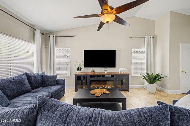 10202 E JUANITA Avenue, Mesa, AZ 85209