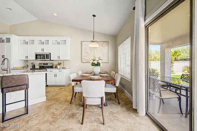 10202 E JUANITA Avenue, Mesa, AZ 85209