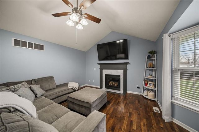 508 S Crews Avenue, Odessa, MO 64076