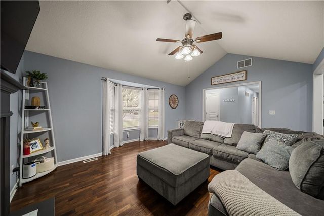 508 S Crews Avenue, Odessa, MO 64076