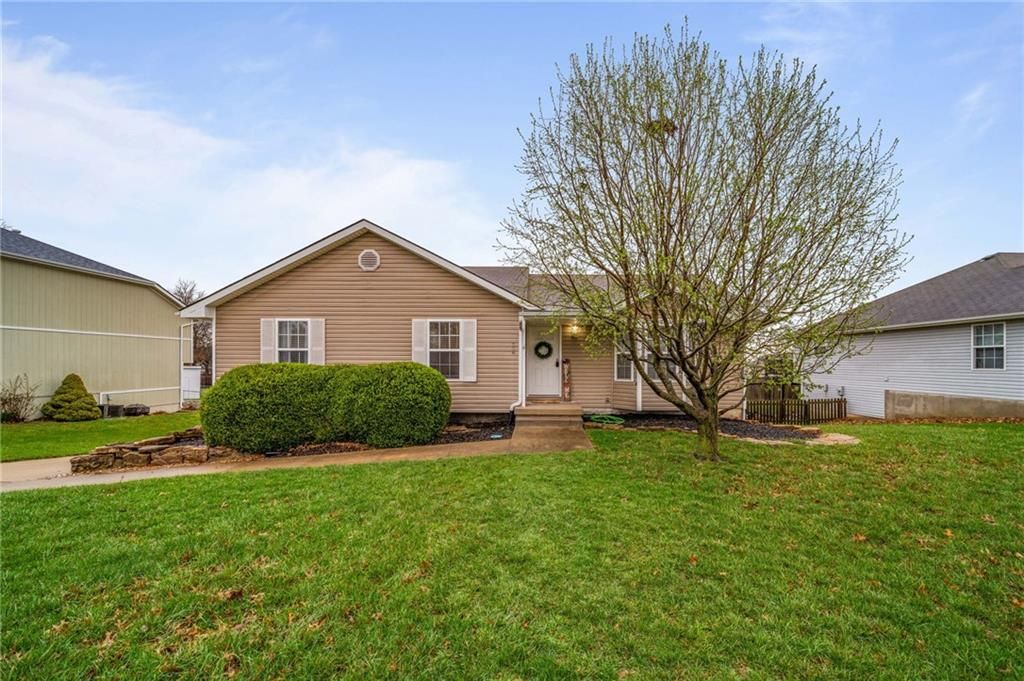 508 S Crews Avenue, Odessa, MO 64076