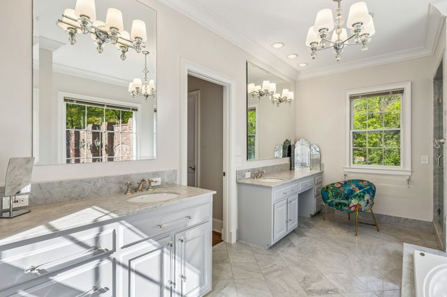 5201 Heathrow Hills Dr, Brentwood, TN 37027
