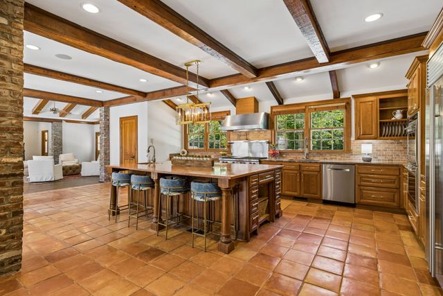 5201 Heathrow Hills Dr, Brentwood, TN 37027