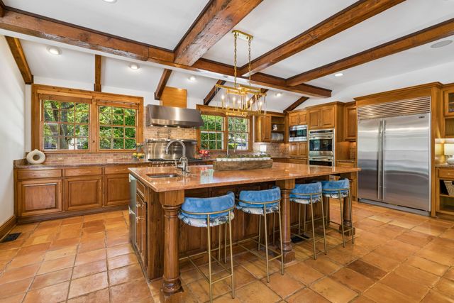 5201 Heathrow Hills Dr, Brentwood, TN 37027