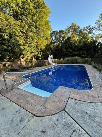 261 Church Street, Romeo Village, MI 48065