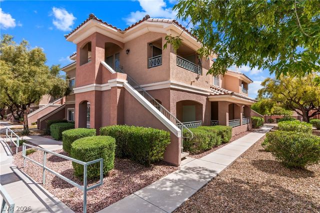 352 Amber Pine Street 207, Las Vegas, NV 89144