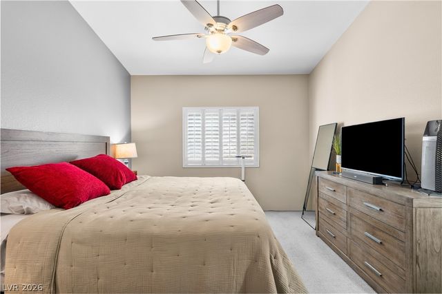 352 Amber Pine Street 207, Las Vegas, NV 89144