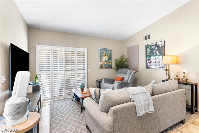 352 Amber Pine Street 207, Las Vegas, NV 89144